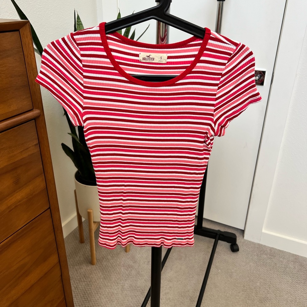 Hollister baby Tee